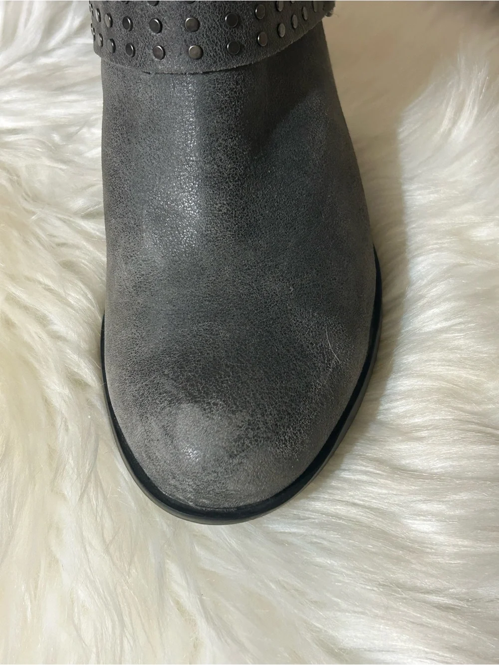 Sorel Lolla II Strap Stud Distressed Boots Size 9
